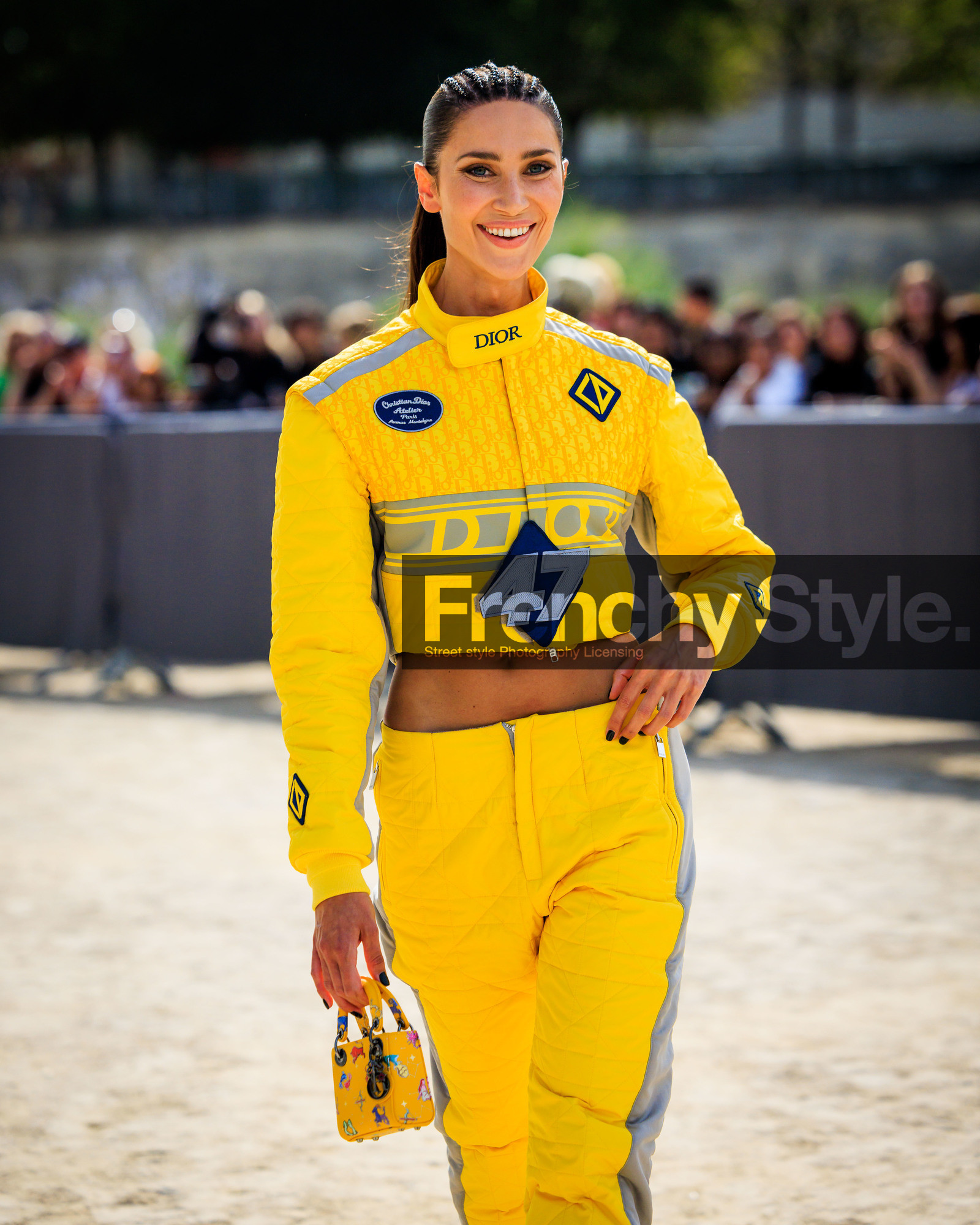 fashion week, frenchystyle, FW, jonathan paciullo, street style, PFW, PARIS, SPRING SUMMER 2024, SS 24, vertical, atmosphere details, detail