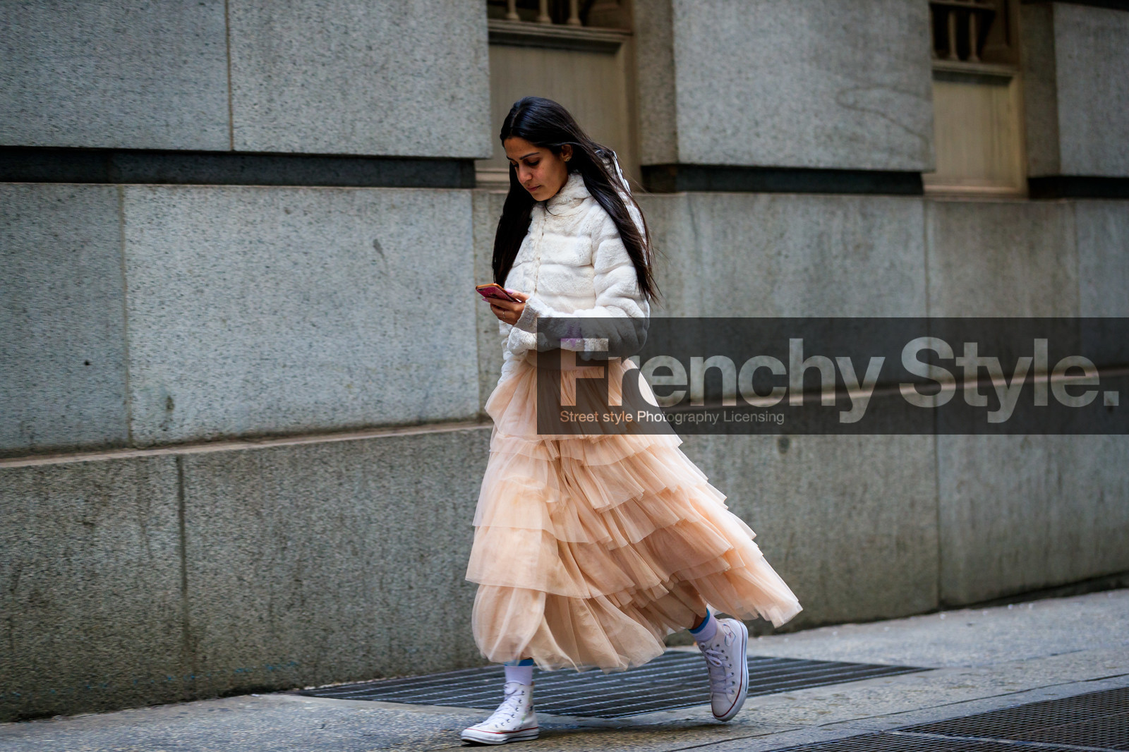 converse, fur jacket, leather shoes, pink skirt, ruffled skirt, tulle, white jacket, white sneakers, street style, jonathan paciullo, frenchystyle, NYFW, NEW YORK, AUTUMN WINTER 2019-2020, AW 19-20, FALL WINTER 2019-2020, FW 19-20, FW, fashion week, atmosphere details, horizontal, detail