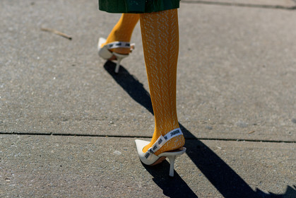 christian dior, high heels, leather shoes, thights, varnished leather shoes, white shoes, street style, jonathan paciullo, FW, frenchystyle, fashion week, NYFW, NEW YORK, AUTUMN WINTER 2018-2019, AW 18-19, FALL WINTER 2018-2019, FW 18-19, atmosphere details, horizontal, detail, thania peck
