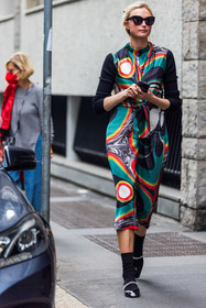 belted dress, black flats, black socks, black sunglasses, black top, color, colored dress, flats, green dress, Jane Macfarland, leather flats, print, printed dress, satined dress, statement shoes, strass, strass shoes, sunglasses, fashion week, frenchystyle, FW, jonathan paciullo, street style, SPRING SUMMER 2022, SS 22, MFW, MILAN, vertical, full length