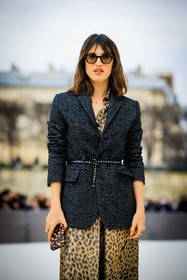 leopard print dress, midi dress, grey blazer, animal print skirt, dior, black stiletto, black sunglasses, studded belt, iphone, leopard print case, jeanne damas, fashion week, frenchystyle, FW, jonathan paciullo, street style, AUTUMN WINTER 2022-2023, FALL WINTER 2022_2023, FW 22-23, PFW, PARIS, vertical, detail