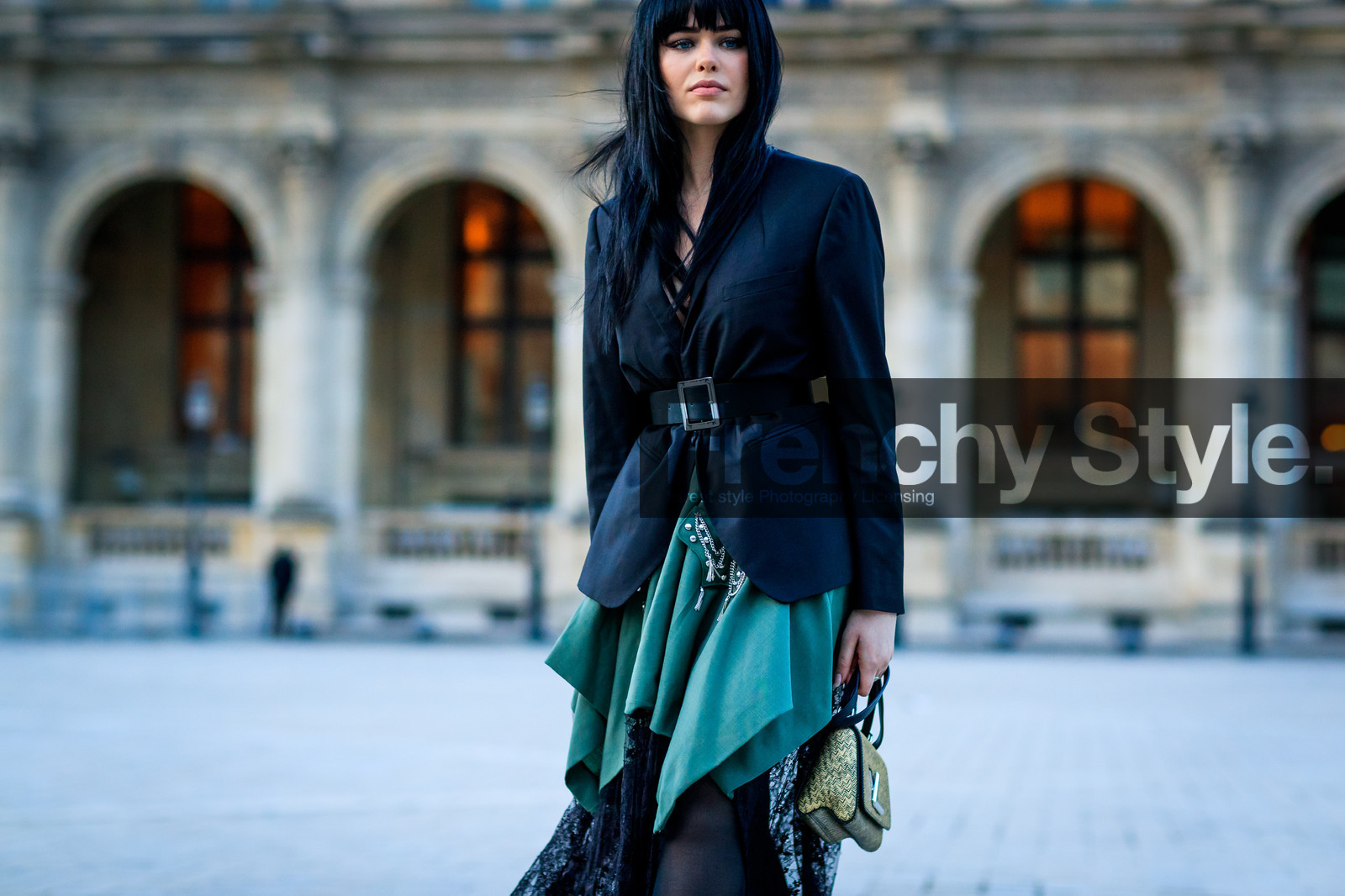 black belt, black jacket, blazer, green skirt, leather bag, leather belt, louis vuitton, ruffled skirt, street style, jonathan paciullo, FW, frenchystyle, fashion week, PFW, PARIS, AUTUMN WINTER 2018-2019, FALL WINTER 2018-2019, FW 18-19, horizontal, atmosphere details, kristina bazan