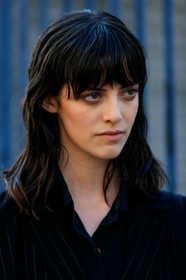 model, black jacket, striped pants, close up detail, nude make up, fashion week, frenchystyle, FW, jonathan paciullo, street style, MFW, MILAN, AUTUMN WINTER 2020-2021, FALL WINTER 2020-2021, FW 20-21, vertical, atmosphere details, detail, portrait