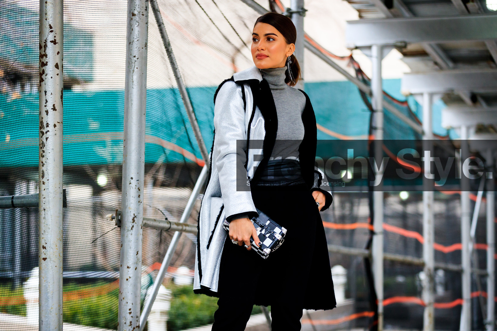 black and white bag, black bag, black belt, black pants, checked bag, graphic bag, graphic jacket, grey sweater, leather bag, leather belt, louis vuitton, printed bag, printed jacket, shearling, silver jacket, trousers, turtleneck sweater, street style, jonathan paciullo, FW, frenchystyle, fashion week, NYFW, NEW YORK, AUTUMN WINTER 2018-2019, AW 18-19, FALL WINTER 2018-2019, FW 18-19, atmosphere details, horizontal, detail, camila coelho