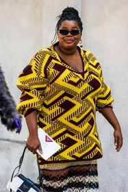 bicolor, bicolor bag, color, colored skirt, Gabriella Karefa-Johnson, knitted skirt, knitwear, leather bag, prada bag, print, printed knit, skirt, yellow knit, sunglasses, fashion week, frenchystyle, FW, jonathan paciullo, street style, SPRING SUMMER 2022, SS 22, MFW, MILAN, vertical, atmosphere details