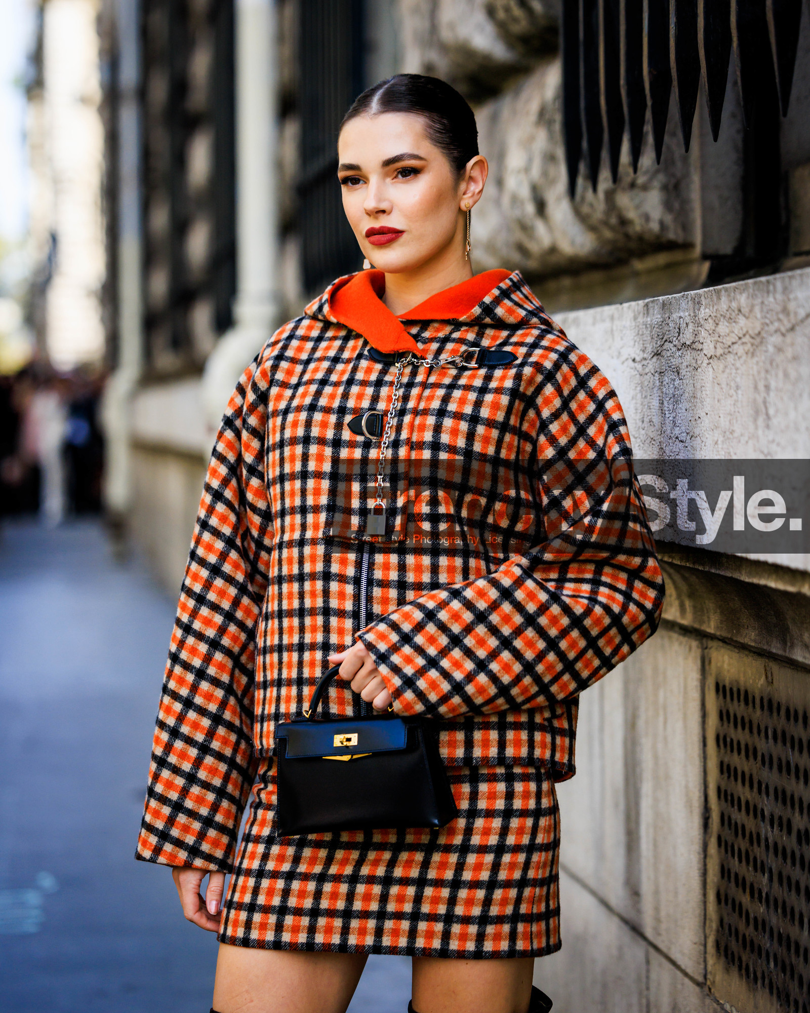 PARIS, PFW, fashion week, frenchystyle, FW, jonathan paciullo, street style, SPRING SUMMER 2024, SS 24, vertical, atmosphere details, detail
