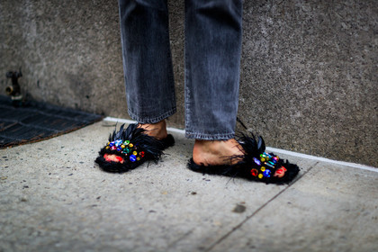 atmosphere details, black denim, black shoes, denim pants, detail, embroidered shoes, fashion week, frenchystyle, fur shoes, FW, glitter, horizontal, jeans, jewellery, jonathan paciullo, leather shoes, multicolor shoes, NEW YORK, NYFW, SPRING SUMMER 2018, SS 18, street style, trousers
