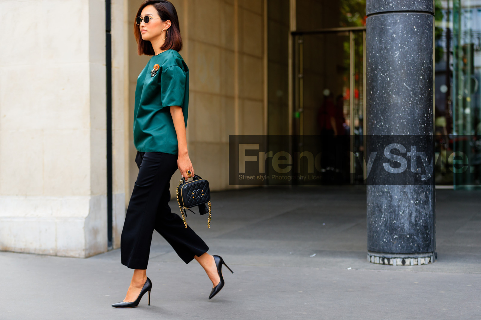 atmosphere details, AUTUMN WINTER 2016-2017, AW 16-17, black bag, black pants, black shoes, emerald, FALL WINTER 2016-2017, fashion week, frenchystyle, full length, FW, FW 16-17, green top, HAUTE COUTURE, high heels, horizontal, jonathan paciullo, leather bag, leather shoes, MENSWEAR, nicole warne, PARIS, PFW, street style, sunglasses, trousers