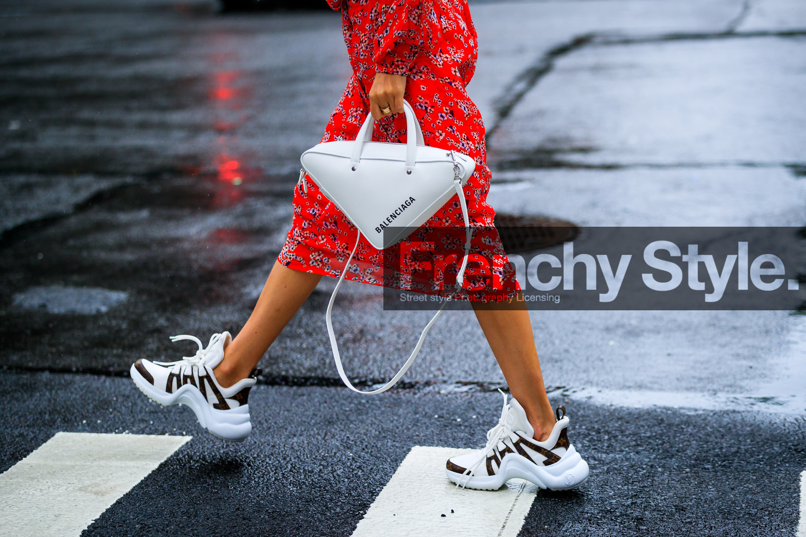 balenciaga, floral, flowers, graphic dress, leather bag, leather shoes, louis vuitton, printed dress, red dress, white bag, white sneakers, street style, jonathan paciullo, FW, frenchystyle, fashion week, NYFW, NEW YORK, SPRING SUMMER 2019, SS 19, atmosphere details, horizontal, detail