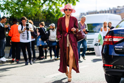 atmosphere details, bordeaux, burgundy, catherine baba, fashion week, floral, flower, frenchystyle, full length, FW, high heels, horizontal, jonathan paciullo, leather bag, leather shoes, nude sandals, PARIS, PFW, pink hat, printed jacket, red bag, red jacket, robe, SPRING SUMMER 2017, SS 17, street style, sunglasses