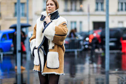atmosphere details, AUTUMN WINTER 2016-2017, AW 16-17, beige jacket, detail, FALL WINTER 2016-2017, fashion week, frenchystyle, fur jacket, FW, FW 16-17, horizontal, jennifer neyt, jonathan paciullo, leather jacket, PARIS, PFW, shearling, street style