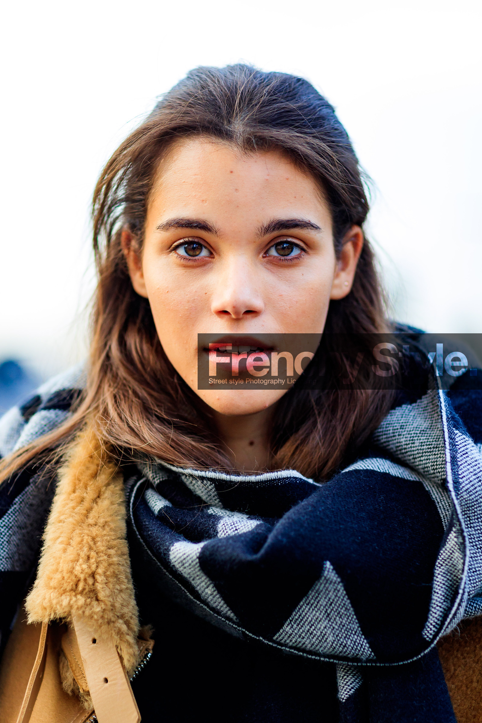 AUTUMN WINTER 2017-2018, AW 17-18, camel jacket, detail, FALL WINTER 2017-2018, fashion week, frenchystyle, FW, FW 17-18, grey scarf, jonathan paciullo, MFW, MILAN, model, natural, pauline hoarau, portrait, shearling, skincare, street style, vertical