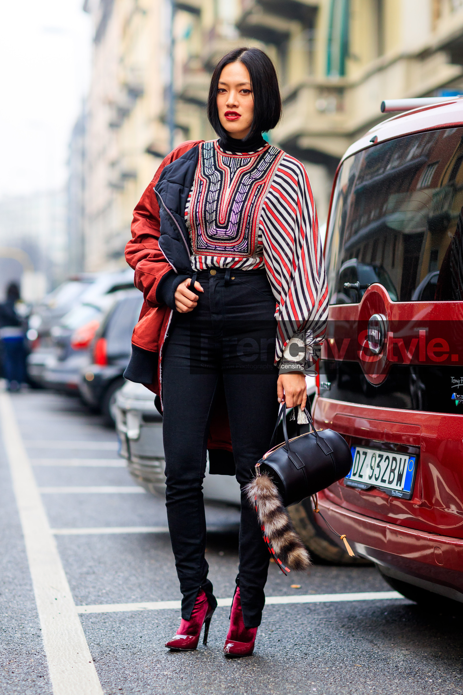 AUTUMN WINTER 2017-2018, AW 17-18, black bag, black denim, bomber jacket, bordeaux, burgundy, denim pants, FALL WINTER 2017-2018, fashion week, frenchystyle, full length, FW, FW 17-18, geometric, graphic shirt, high heels, jeans, jonathan paciullo, leather bag, leather shoes, MFW, MILAN, printed, red boots, red jacket, red shirt, shirt, street style, striped shirt, stripes, Tiffany Hsu, trousers, velvet, vertical