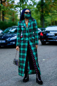 aleali may, blue hair, dyed hair, square shape glasses, futurist shape sunglasses, green coat, checked coat, plaid jacket, green mask, checked mask, marine serre look, marine serre coat, marine serre mask, plastic necklace, marine serre pants, monogrammed pants, black pants, blue pants, red pants, printed pants, laced boots, black suede boots, silvered bag, box bag, fashion week, frenchystyle, FW, jonathan paciullo, street style, SPRING SUMMER 2020, SS 20, PFW, PARIS, vertical, full length
