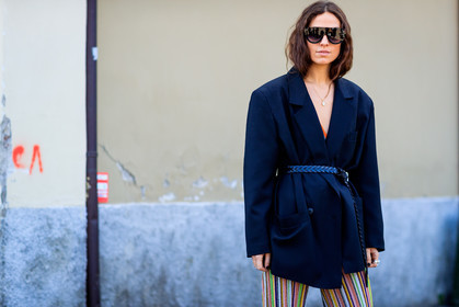 atmosphere details, AUTUMN WINTER 2017-2018, AW 17-18, belted jacket, black belt, black jacket, blazer, detail, erika boldrin, FALL WINTER 2017-2018, fashion week, frenchystyle, FW, FW 17-18, geometric, graphic pants, horizontal, jonathan paciullo, marco de vincenzo, MFW, MILAN, multicolor pants, oversize, printed pants, street style, striped pants, stripes, sunglasses, trousers