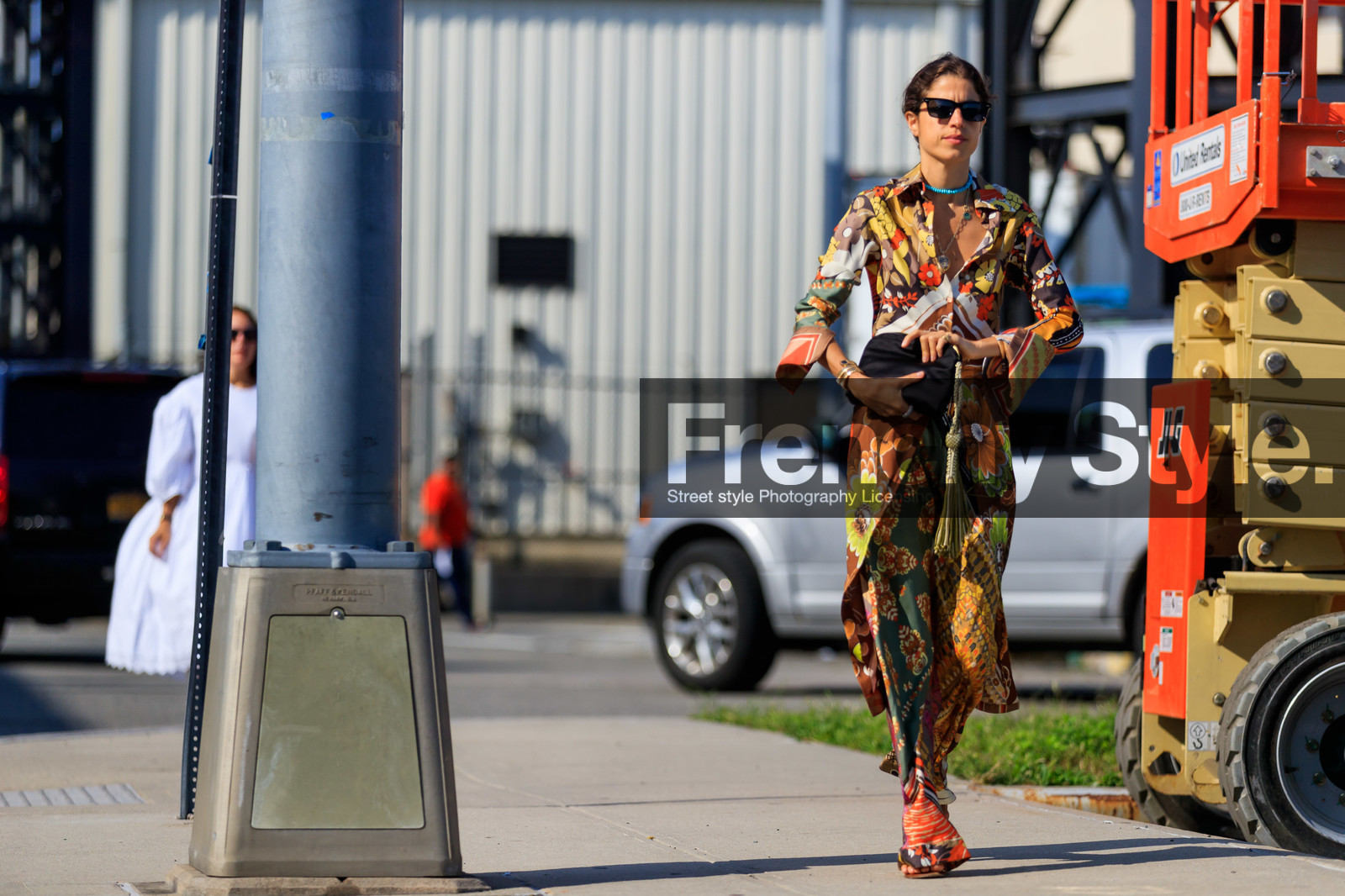 black bag, floral, flowers, graphic dress, graphic pants, graphic shoes, leandra medine, leather bag, leather shoes, multicolor dress, multicolor pants, necklace, printed dress, printed pants, printed shoes, sunglasses, trousers, street style, jonathan paciullo, FW, frenchystyle, fashion week, NEW YORK, NYFW, SPRING SUMMER 2020, SS 20, horizontal, atmosphere details, full length