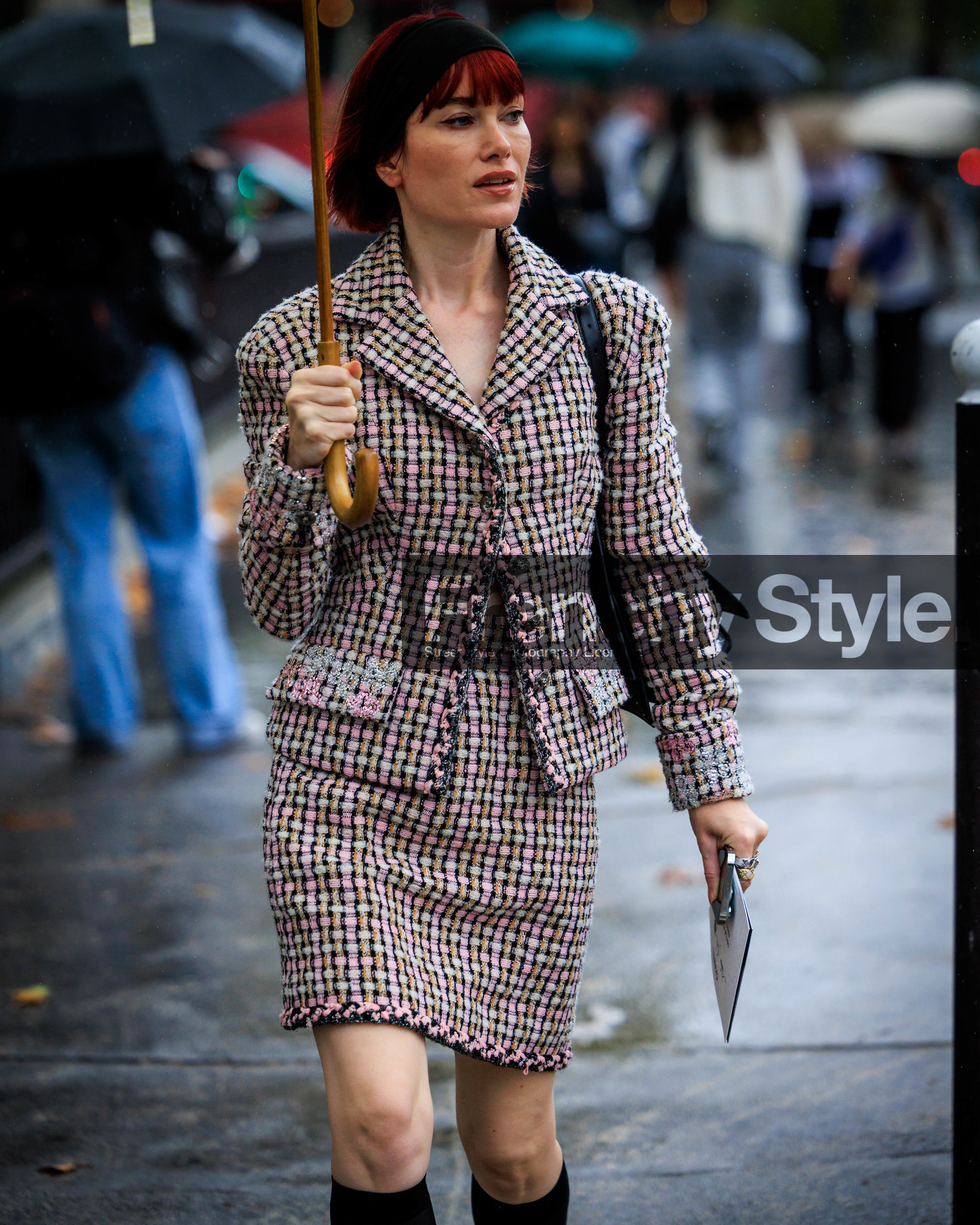 PARIS, PFW, fashion week, frenchystyle, FW, jonathan paciullo, street style, SPRING SUMMER 2024, SS 24, vertical, atmosphere details, detail
