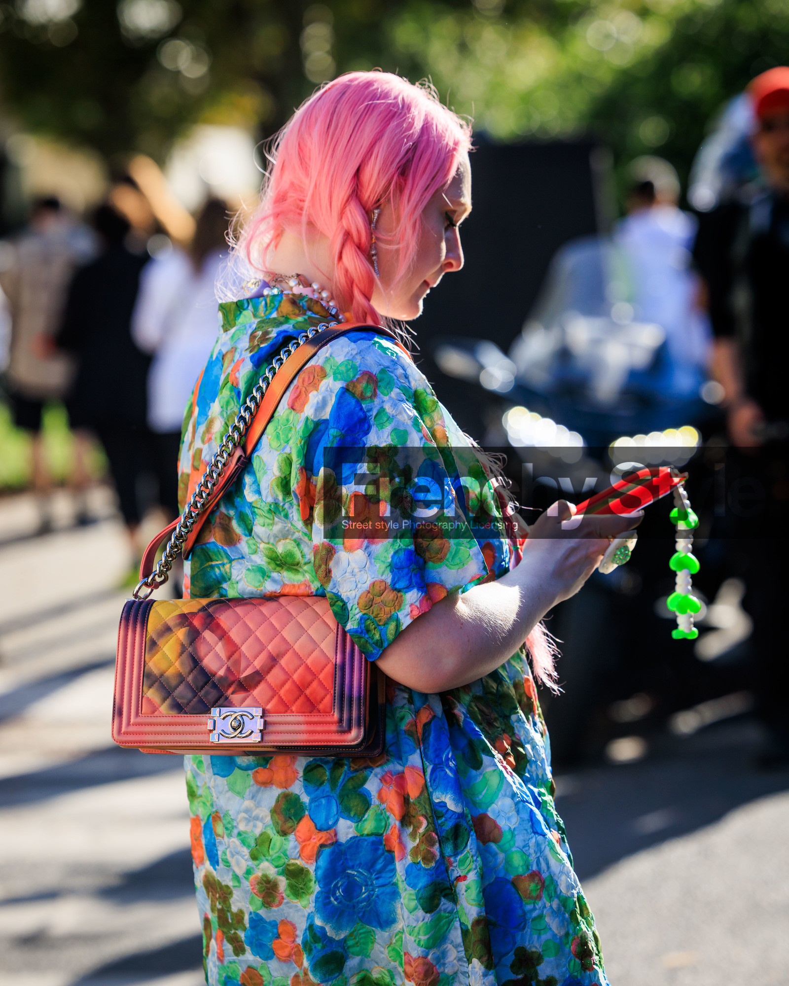 PARIS, PFW, fashion week, frenchystyle, FW, jonathan paciullo, street style, SPRING SUMMER 2024, SS 24, vertical, atmosphere details, detail