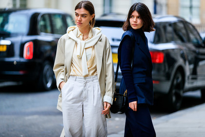 beige jacket, beige sweater, blue jacket, blue pants, blue suit, navy sweater, sleeveless, tied up sweater, trousers, white pants, yellow shirt, street style, jonathan paciullo, FW, frenchystyle, fashion week, LFW, LONDON, AUTUMN WINTER 2019-2020, AW 19-20, FW 19-20, FALL WINTER 2019-2020, horizontal, atmosphere details, detail