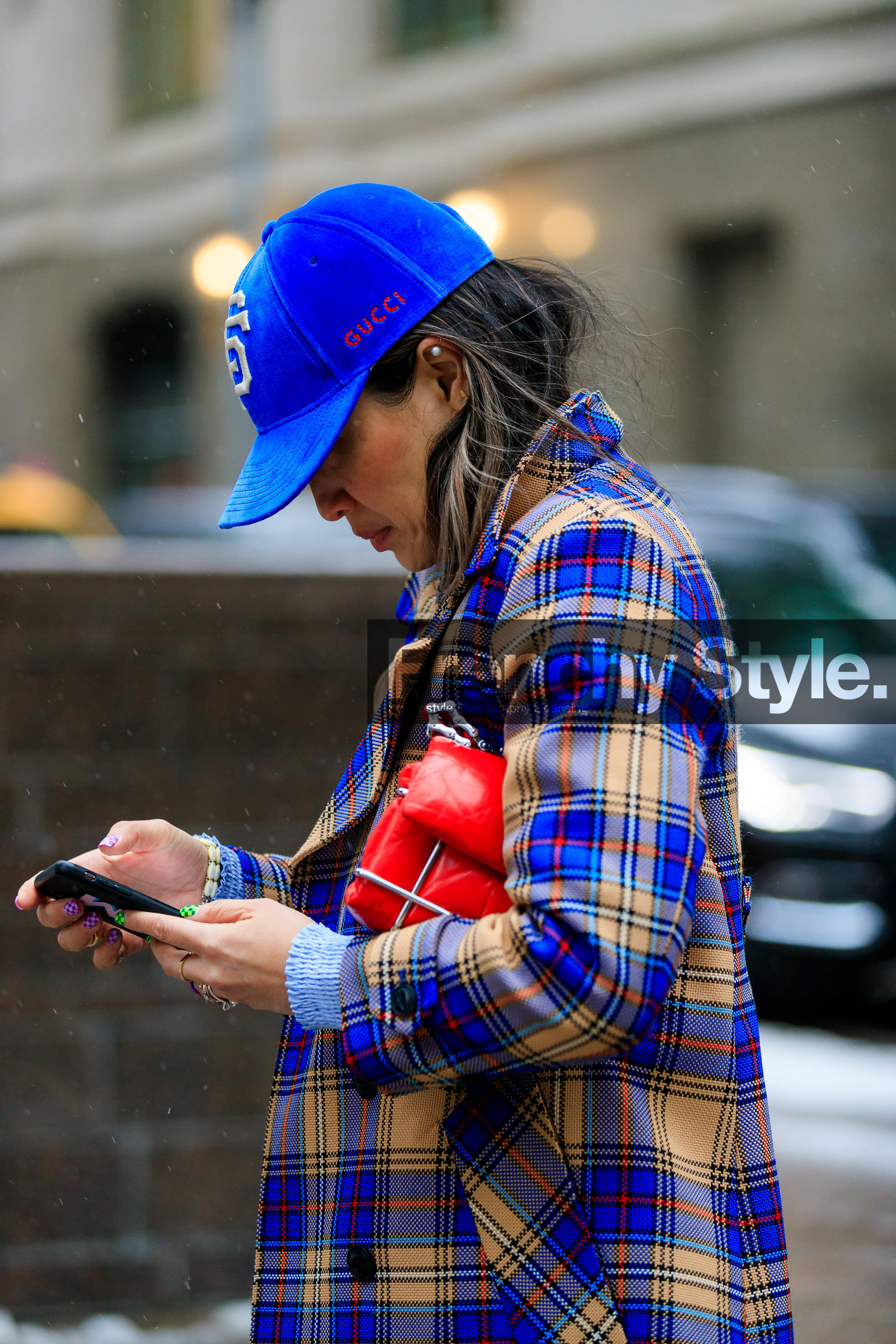blue cap, blue coat, checked, graphic jacket, gucci, leather bag, plaid, printed jacket, red bag, tartan, street style, jonathan paciullo, frenchystyle, NYFW, NEW YORK, AUTUMN WINTER 2019-2020, AW 19-20, FALL WINTER 2019-2020, FW 19-20, fashion week, FW, vertical, atmosphere details, detail