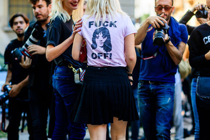 atmosphere details, black skirt, detail, fashion week, frenchystyle, FW, horizontal, jonathan paciullo, MFW, MILAN, pink t shirt, pleated skirt, printed t shirt, SPRING SUMMER 2017, SS 17, street style