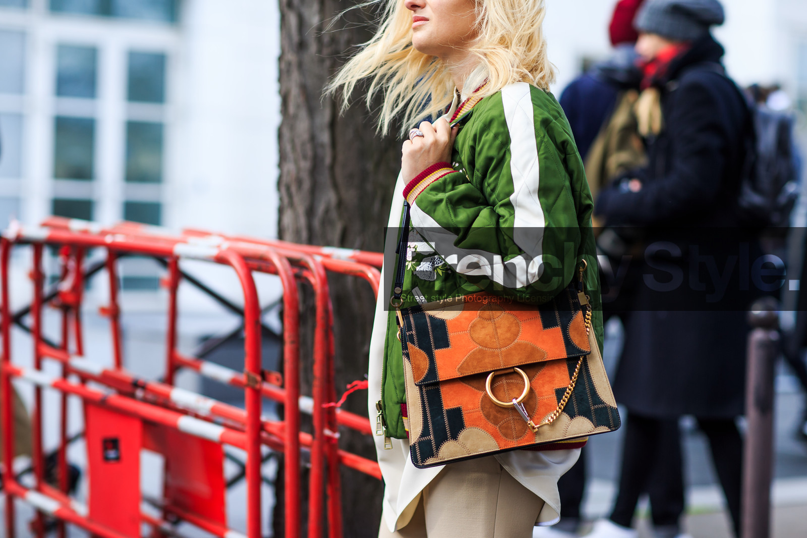 atmosphere details, AUTUMN WINTER 2016-2017, AW 16-17, bomber jacket, brown bag, chloe, detail, FALL WINTER 2016-2017, fashion week, frenchystyle, FW, FW 16-17, green jacket, horizontal, jonathan paciullo, leather bag, PARIS, PFW, printed bag, printed jacket, street style, suede bag
