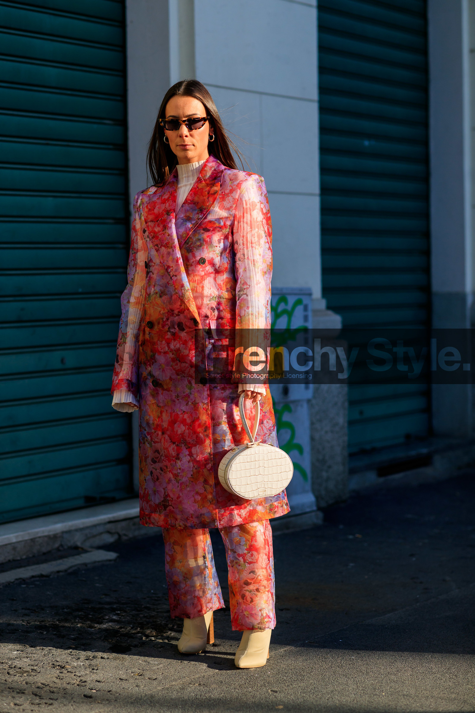 alice & j.s, beige boots, floral, flowers, graphic jacket, leather bag, leather shoes, pink coat, pink pants, printed jacket, sunglasses, trousers, white bag, MILAN, MFW, fashion week, frenchystyle, FW, jonathan paciullo, street style, AUTUMN WINTER 2019-2020, AW 19-20, FALL WINTER 2019-2020, FW 19-20, vertical, full length