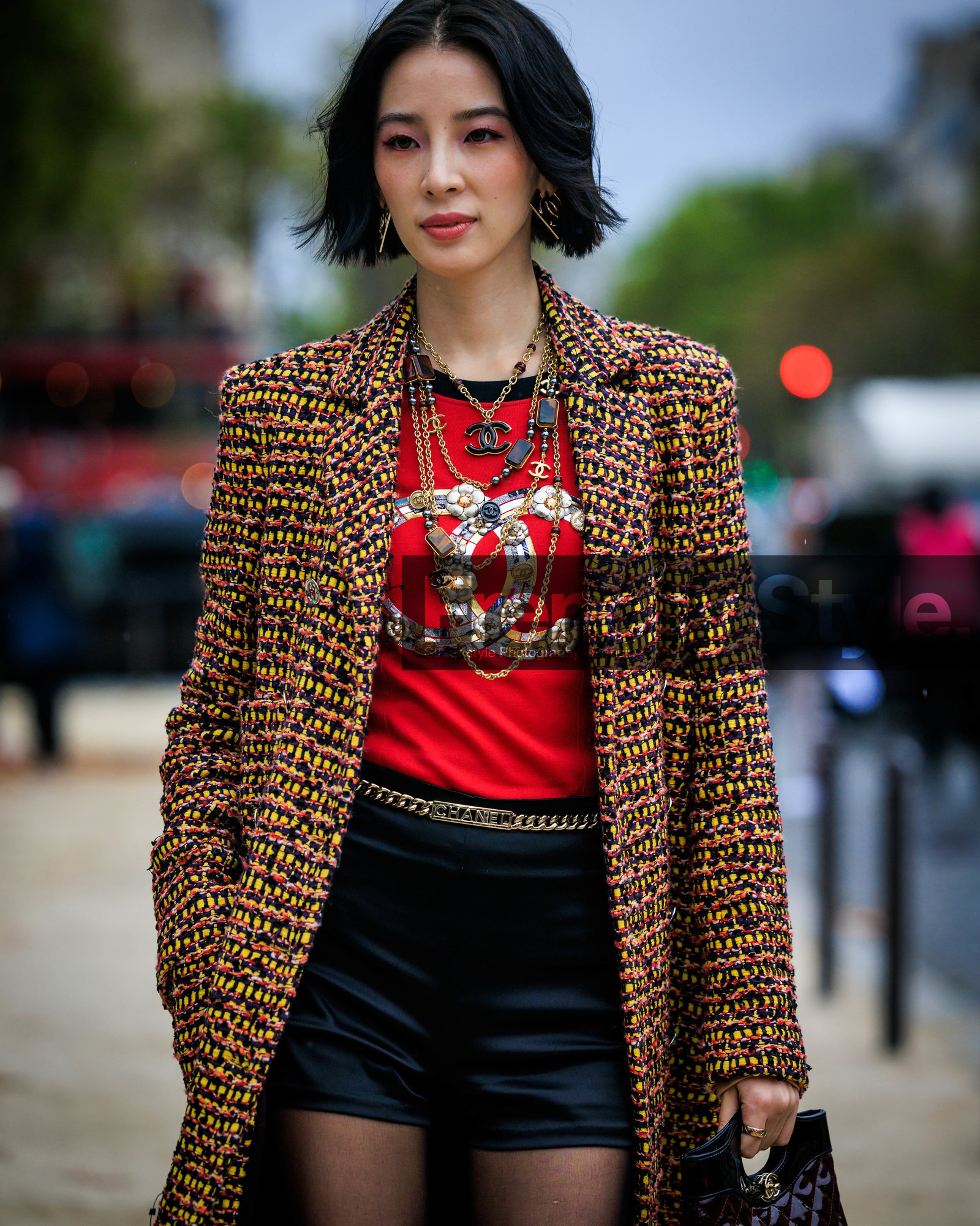 PARIS, PFW, fashion week, frenchystyle, FW, jonathan paciullo, street style, SPRING SUMMER 2024, SS 24, vertical, atmosphere details, detail