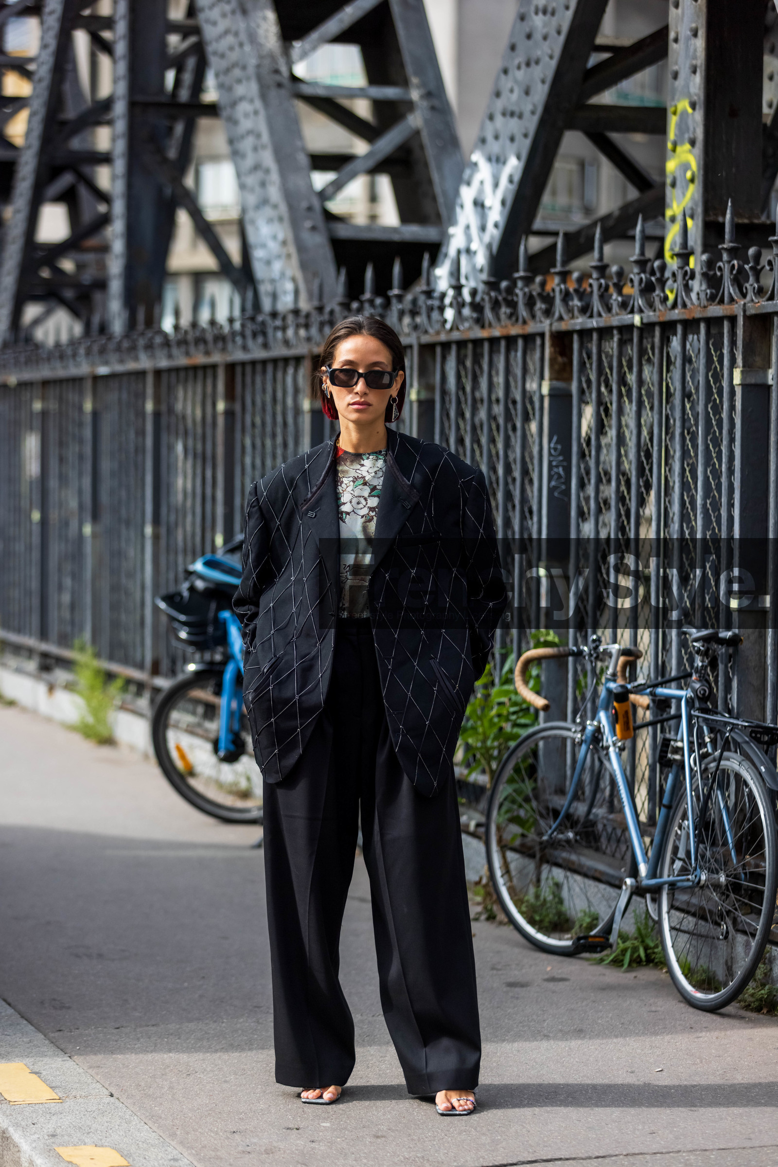 Alexandra Guerain, black jacket, black pants, black sunglasses, embroidered jacket, floral print, flower print, grey top, jacket, large pants, oversize jacket, oversize pants, pants, prada earrings, printed top, rectangle sunglasses, sandals, sunglasses, top, fashion week, frenchystyle, FW, jonathan paciullo, street style, PFW, PARIS, SPRING SUMMER 2022, SS 22, vertical, full length
