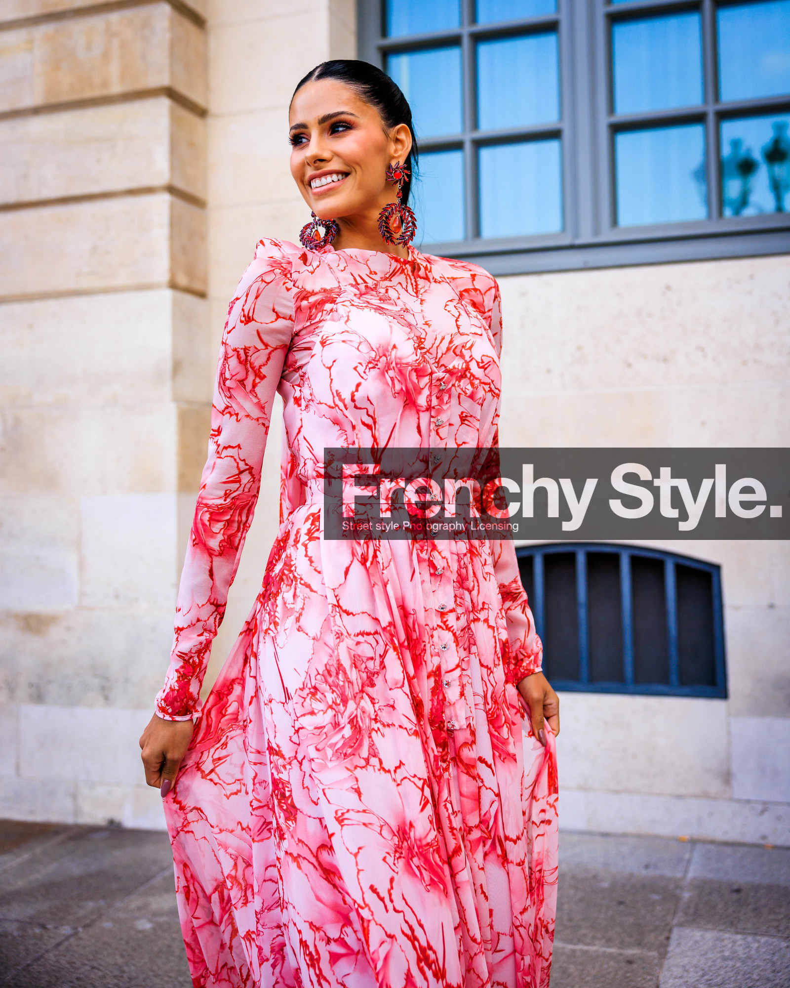 PARIS, PFW, fashion week, frenchystyle, FW, jonathan paciullo, street style, SPRING SUMMER 2024, SS 24, vertical, atmosphere details, detail