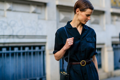atmosphere details, black jumpsuit, brown belt, detail, fashion week, frenchystyle, FW, horizontal, jonathan paciullo, leather belt, MFW, MILAN, model, saskia de brauw, SPRING SUMMER 2017, SS 17, street style