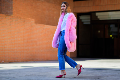 atmosphere details, AUTUMN WINTER 2017-2018, AW 17-18, blue denim, chiara capitani, denim pants, FALL WINTER 2017-2018, fashion week, frenchystyle, full length, fur jacket, FW, FW 17-18, high heels, horizontal, jeans, jonathan paciullo, leather shoes, MFW, MILAN, pink fur, pink jacket, pink shoes, street style, trousers, white shirt