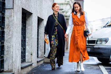 atmosphere details, AUTUMN WINTER 2017-2018, AW 17-18, black bag, black coat, FALL WINTER 2017-2018, fashion week, frenchystyle, full length, FW, FW 17-18, high heels, horizontal, jonathan paciullo, leather bag, leather shoes, MFW, MILAN, necklace, orange dress, printed pants, printed shirt, street style, trousers, white boots, white shirt