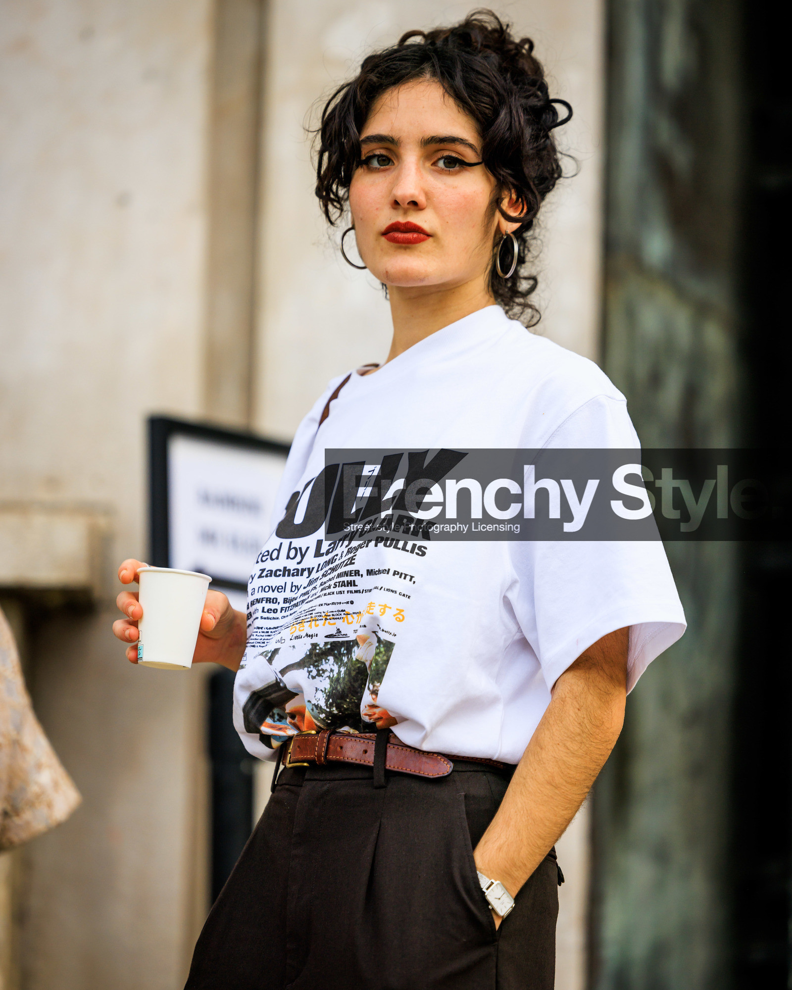 fashion week, frenchystyle, FW, jonathan paciullo, street style, PFW, PARIS, SPRING SUMMER 2024, SS 24, vertical, atmosphere details, detail