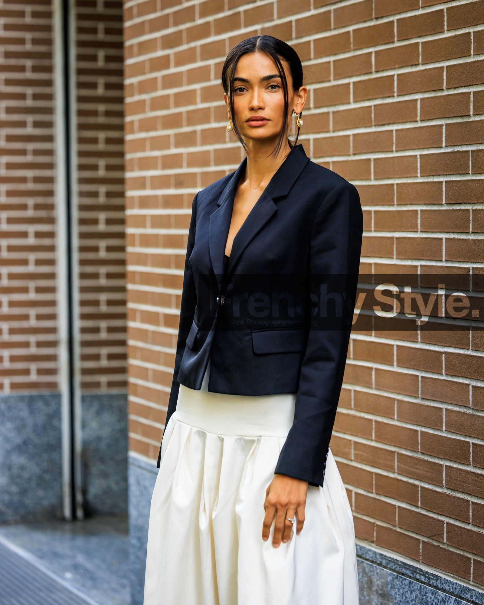 fashion week, frenchystyle, FW, jonathan paciullo, street style, MFW, MILAN, SPRING SUMMER 2024, SS 24, vertical, atmosphere details, detail