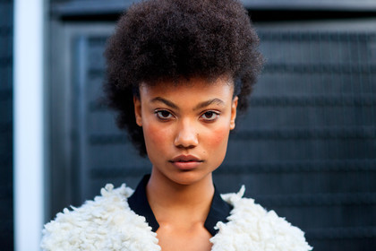 afro, atmosphere details, detail, fashion week, frenchystyle, FW, horizontal, jonathan paciullo, model, NEW YORK, NYFW, skincare, SPRING SUMMER 2018, SS 18, street style, white jacket
