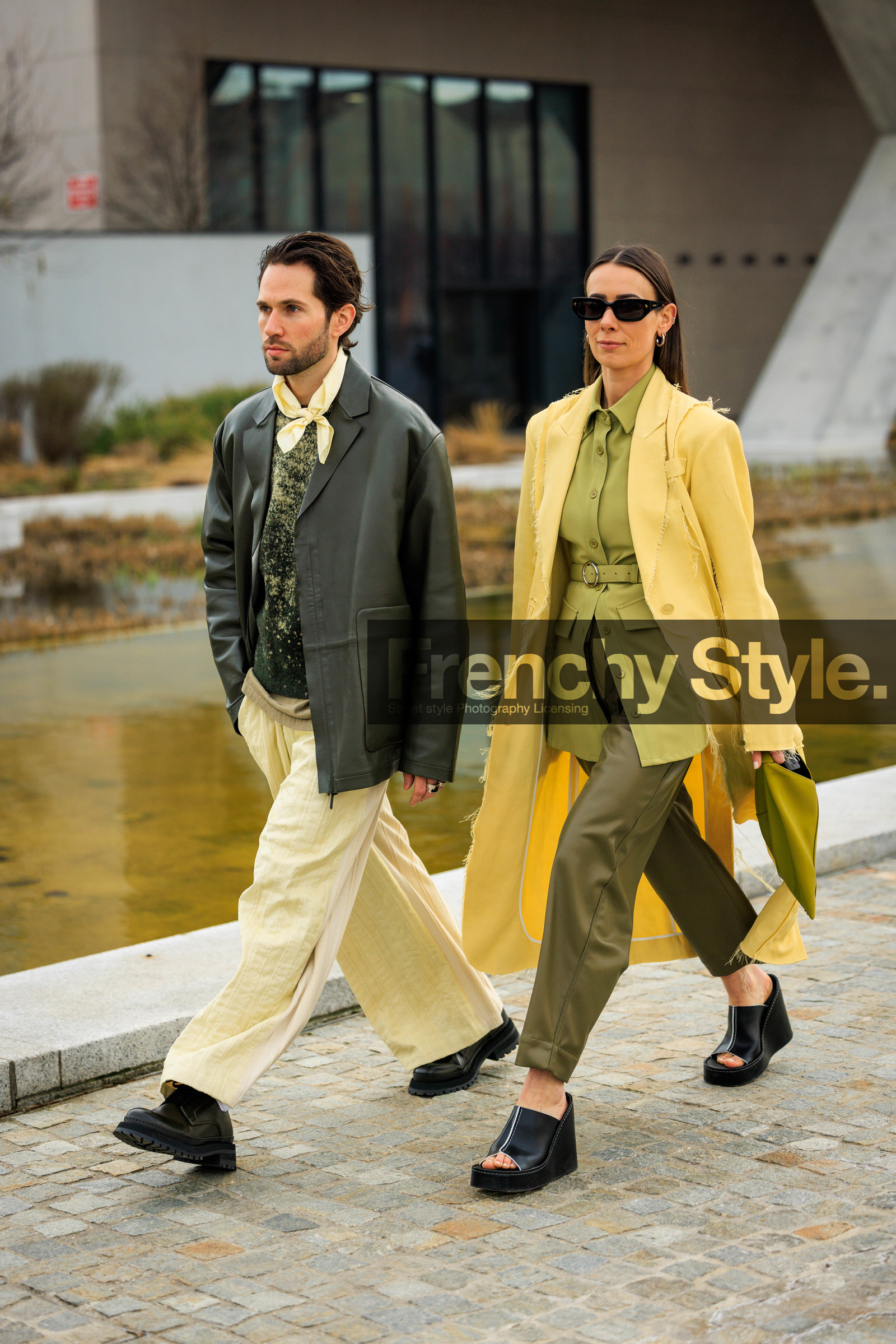 pantone, couple matching, green jacket, leather jacket, splash jumper, white scarf, white pants, baggy pants, black derbies, olive green blazer, kaki pants, leather pants, black sandals, platform sandals, black sunglasses, olive green bag, beige trench, flared pants, alice & j.s, alice barbier, JS roques, street style, jonathan paciullo, FW, frenchystyle, fashion week, MFW, MILAN, FALL WINTER 2022_2023, AUTUMN WINTER 2022-2023, FW 22-23, vertical, full length