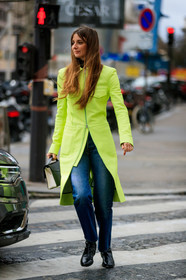 neon green jacket, long jacket, zipped jacket, denim, blue jeans, fashion week, frenchystyle, FW, jonathan paciullo, street style, PFW, PARIS, vertical, full length