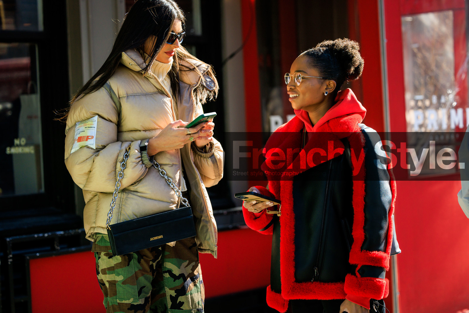 furry red and black leather coat, glasses, puffy cream winter jacket, jacquemus black bag, military trousers, black sun glasses, fashion week, frenchystyle, FW, jonathan paciullo, street style, NYFW, NEW YORK, AUTUMN WINTER 2022-2023, FALL WINTER 2022_2023, FW 22-23, atmosphere details, horizontal