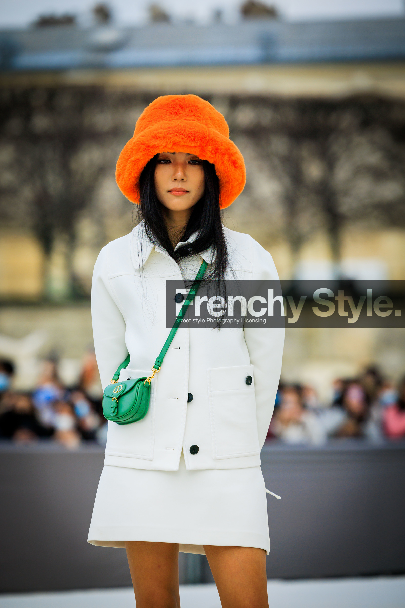 orange hat, fluffy hat, furry hat, dior, mini dior bag, green bag, white look, mini skirt, buttoned jacket, yoyo cao, fashion week, frenchystyle, FW, jonathan paciullo, street style, AUTUMN WINTER 2022-2023, FALL WINTER 2022_2023, FW 22-23, PFW, PARIS, vertical, detail