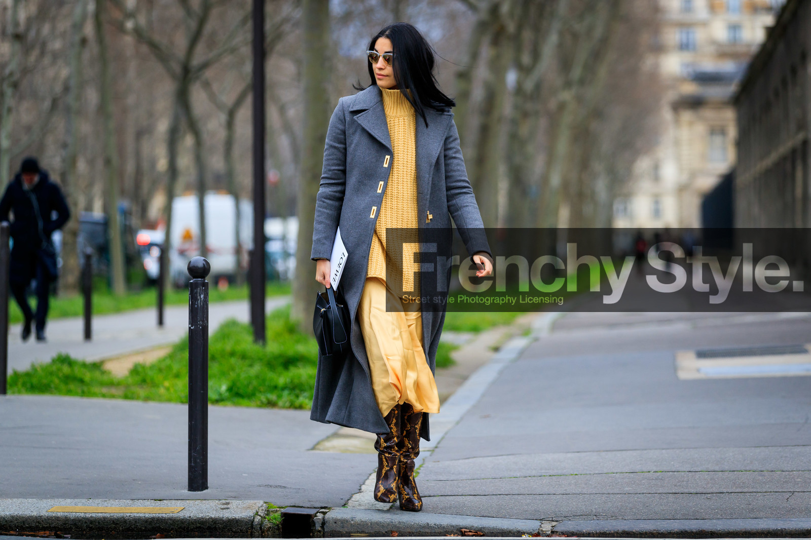 caroline issa, yellow pullover, yellow skirt, long skirt, satin skirt, brown leather boots, animal skin boots, grey coat, rayban sunglasses, mirror sunglasses, turtleneck pullover, white sunglasses, black leather bag, hand bag, fashion week, frenchystyle, FW, jonathan paciullo, street style, PFW, PARIS, AUTUMN WINTER 2020-2021, FALL WINTER 2020-2021, FW 20-21, horizontal, full length, atmosphere details
