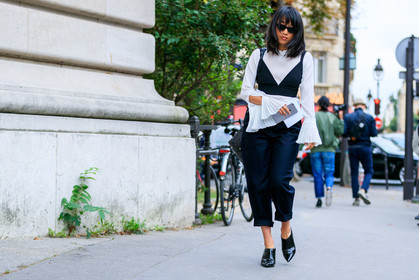 atmosphere details, black bag, black bra, black pants, black shoes, crop top, fashion week, frenchystyle, full length, FW, horizontal, jonathan paciullo, leather bag, leather shoes, margaret zhang, PARIS, PFW, ruffle, SPRING SUMMER 2017, SS 17, street style, sunglasses, trousers, white shirt