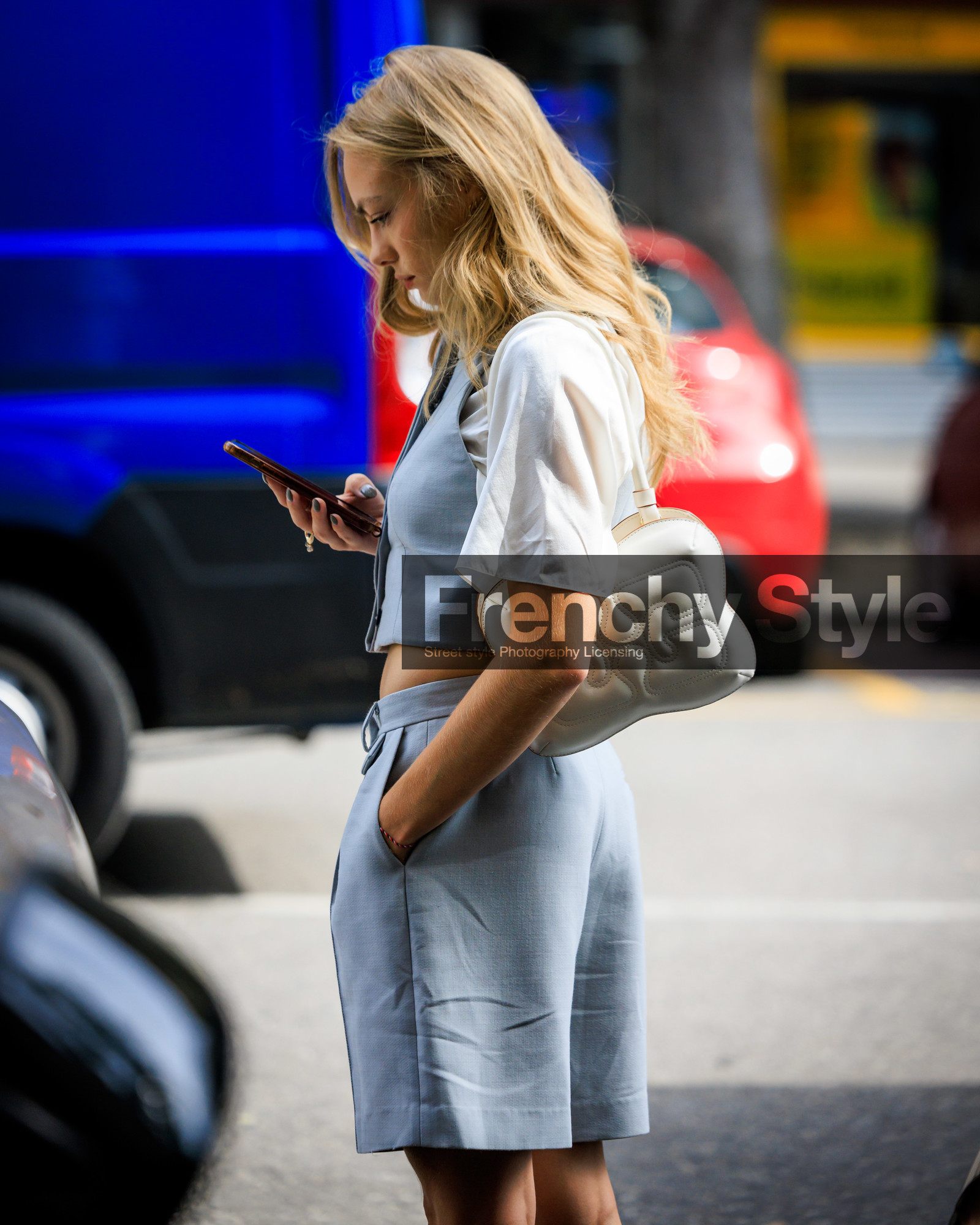 fashion week, frenchystyle, FW, jonathan paciullo, street style, MFW, MILAN, SPRING SUMMER 2024, SS 24, vertical, atmosphere details, detail