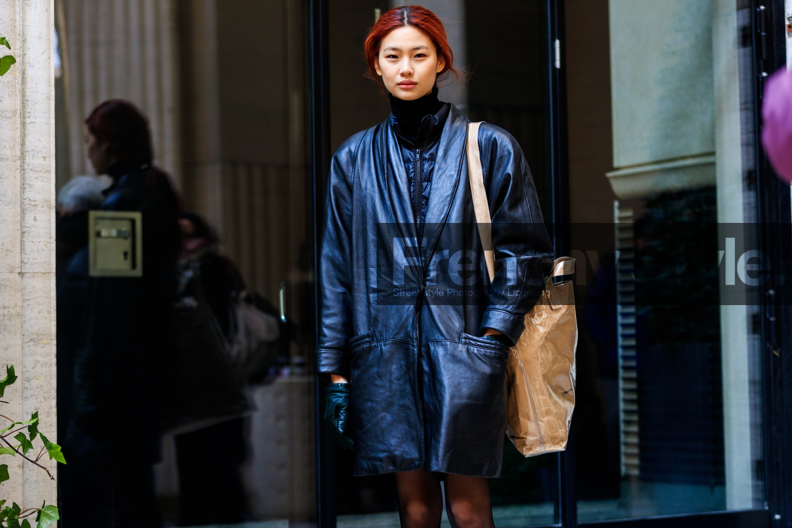 black coat, black turtleneck, brown bag, comme des garçons, leather bag, leather coat, street style, jonathan paciullo, FW, frenchystyle, fashion week, PFW, PARIS, AUTUMN WINTER 2018-2019, FALL WINTER 2018-2019, FW 18-19, horizontal, atmosphere details, model