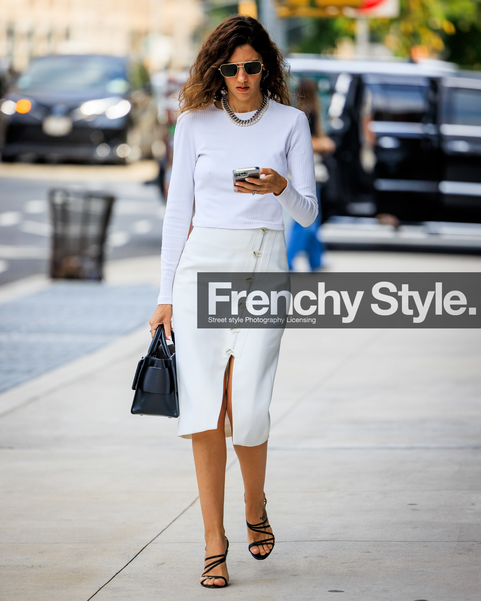 jonathan paciullo, FW, frenchystyle, fashion week, street style, vertical, detail, atmosphere details, NYFW, NEW YORK, SPRING SUMMER 2024, SS 24
