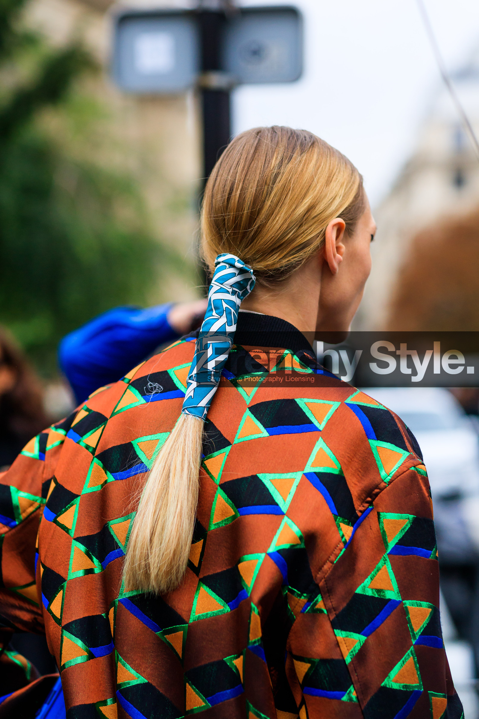 atmosphere details, bomber jacket, brown jacket, detail, fashion week, frenchystyle, FW, geometric, graphic jacket, jonathan paciullo, long hair, PARIS, PFW, ponytail, printed jacket, SPRING SUMMER 2018, SS 18, street style, vertical, model