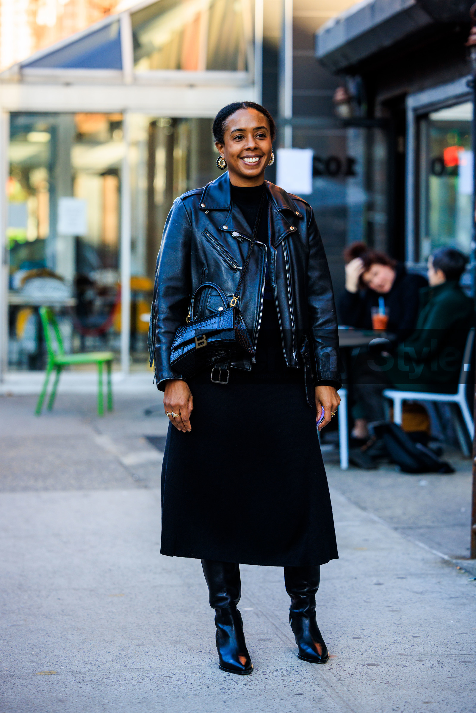 balenciaga hourglass black bag, black leather jacket, full black look, black leather boots, fashion week, frenchystyle, FW, jonathan paciullo, street style, NYFW, NEW YORK, AUTUMN WINTER 2022-2023, FALL WINTER 2022_2023, FW 22-23, vertical, full length