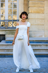 bracelet, christian dior, dark lips, earrings, leather bag, leather shoes, necklace, tone on tone, total look white, white bag, white dress, white shoes, fashion week, frenchystyle, FW, jonathan paciullo, street style, PFW, PARIS, AUTUMN WINTER 2019-2020, AW 19-20, FALL WINTER 2019-2020, FW 19-20, vertical, full length