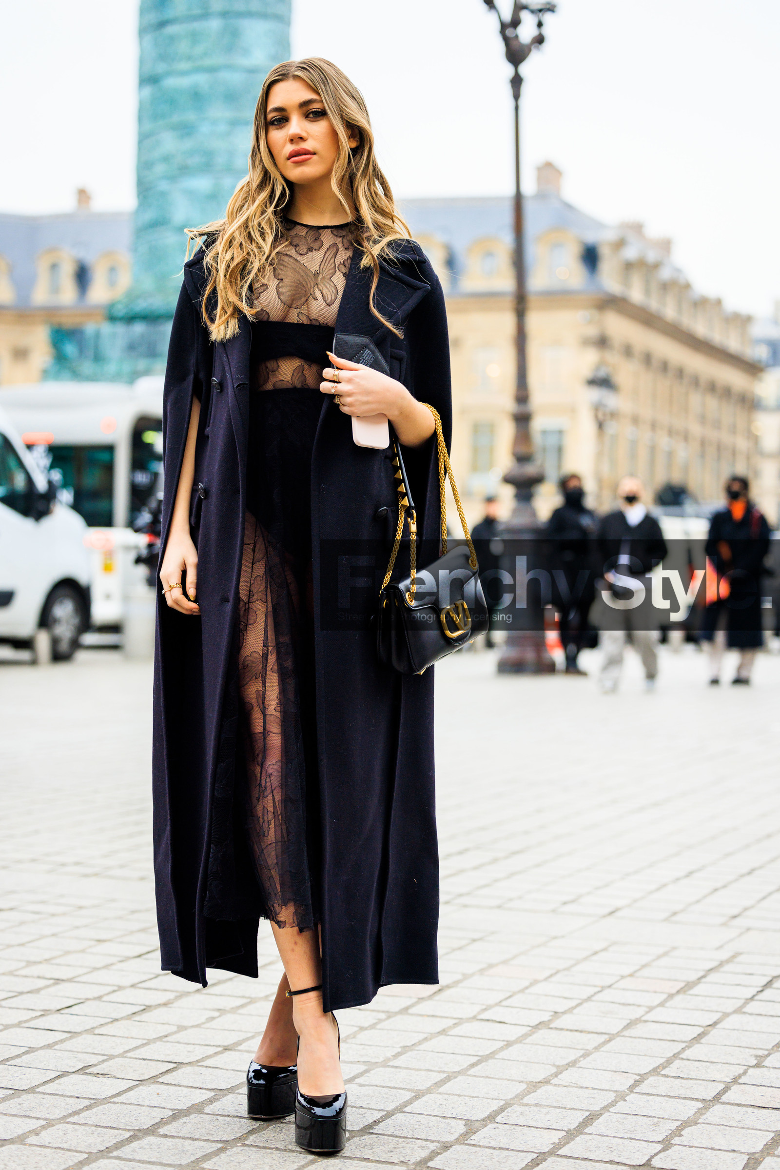 black look, laced dress, butterfly dress, midi dress, black bra, valentino, valentino bag, leather bag, black cape, black coat, black heels, platform heels, chained bag, fashion week, frenchystyle, FW, jonathan paciullo, street style, PARIS, PFW, SPRING SUMMER 2022, SS 22, full length, vertical