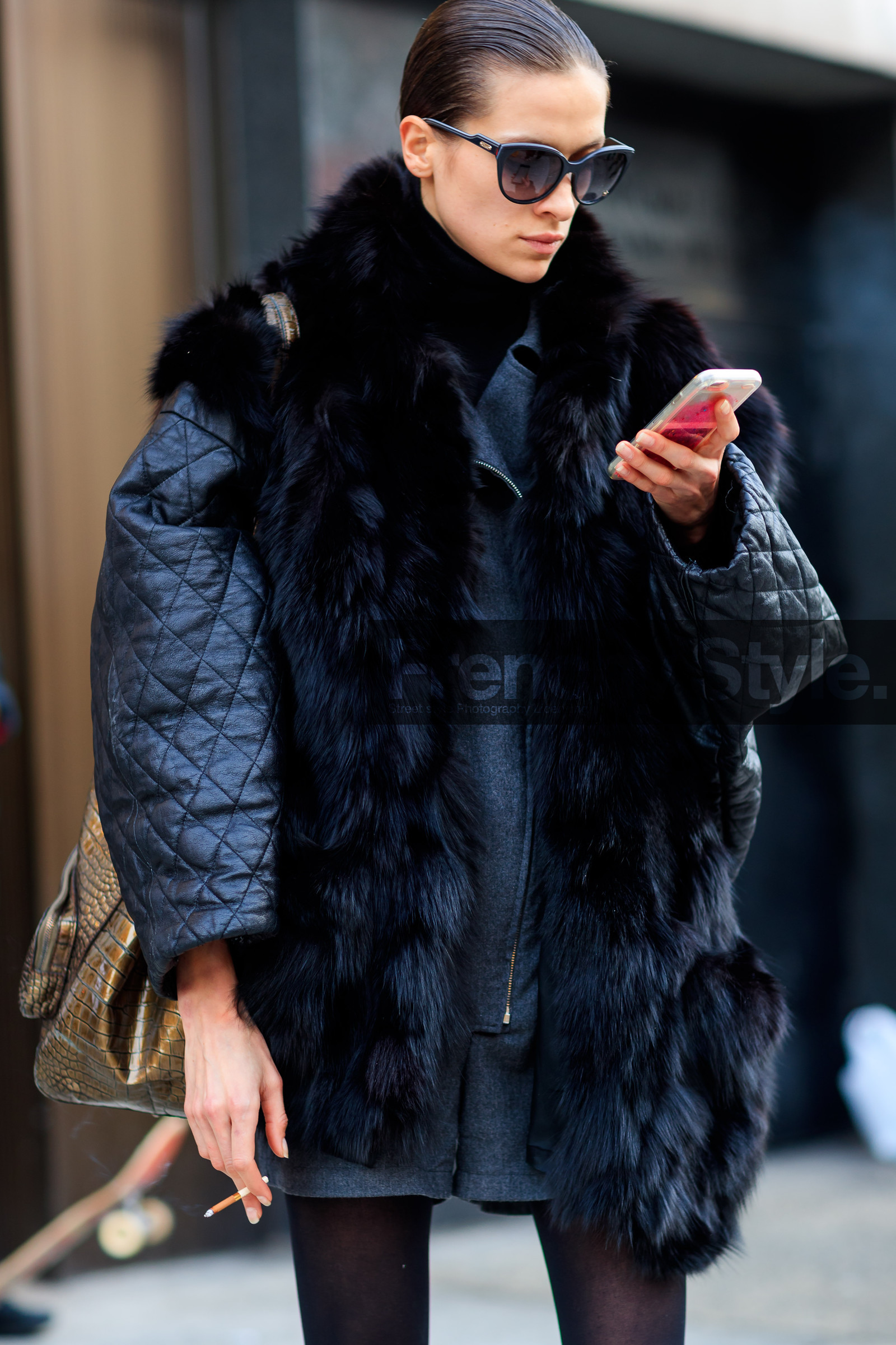 black fur, fur scarf, leather coat, leather jacket, sunglasses, street style, jonathan paciullo, FW, frenchystyle, fashion week, NYFW, NEW YORK, AUTUMN WINTER 2018-2019, AW 18-19, FALL WINTER 2018-2019, FW 18-19, vertical, atmosphere details, detail, model